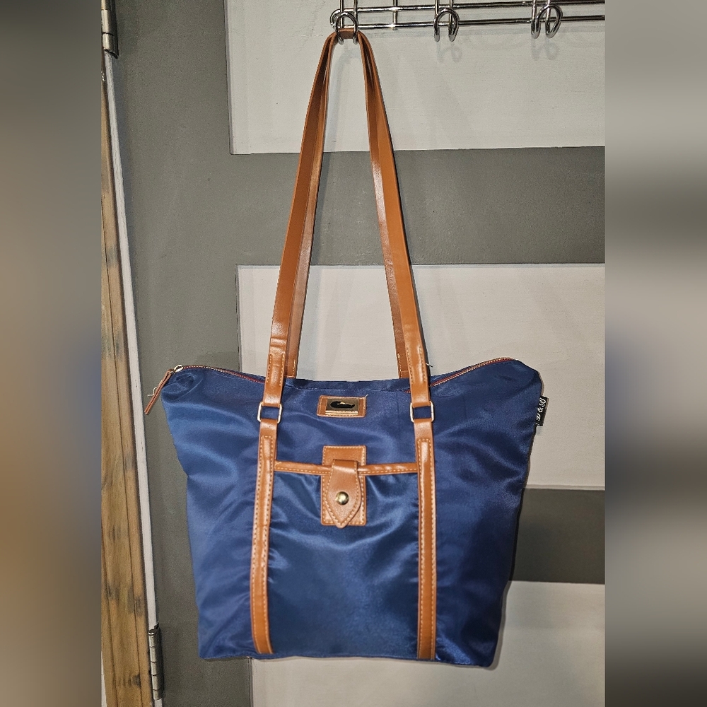Designer Inspired Navy and Tan Tote Bag~ LIKE NEW - Picture 9 of 9
